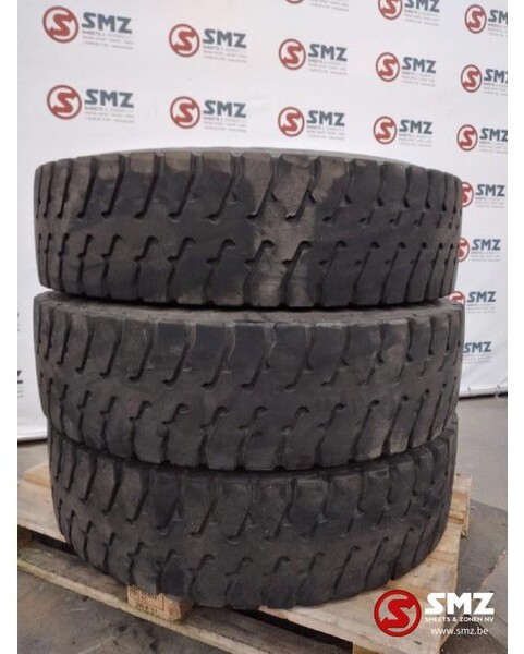 Continental Occ Band 315/80R22.5 Continental HDC - Rengas - Kuorma-auto: kuva Continental Occ Band 315/80R22.5 Continental HDC - Rengas - Kuorma-auto Continental Occ Band 315/80R22.5 Continental HDC - Rengas - Kuorma-auto: kuva Continental Occ Band 315/80R22.5 Continental HDC - Rengas - Kuorma-auto