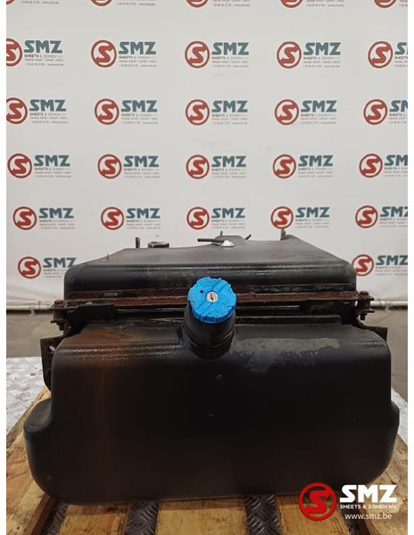 DAF Occ AdBluetank 100L Euro5 DAF - Polttoainejärjestelmä - Kuorma-auto: kuva DAF Occ AdBluetank 100L Euro5 DAF - Polttoainejärjestelmä - Kuorma-auto DAF Occ AdBluetank 100L Euro5 DAF - Polttoainejärjestelmä - Kuorma-auto: kuva DAF Occ AdBluetank 100L Euro5 DAF - Polttoainejärjestelmä - Kuorma-auto