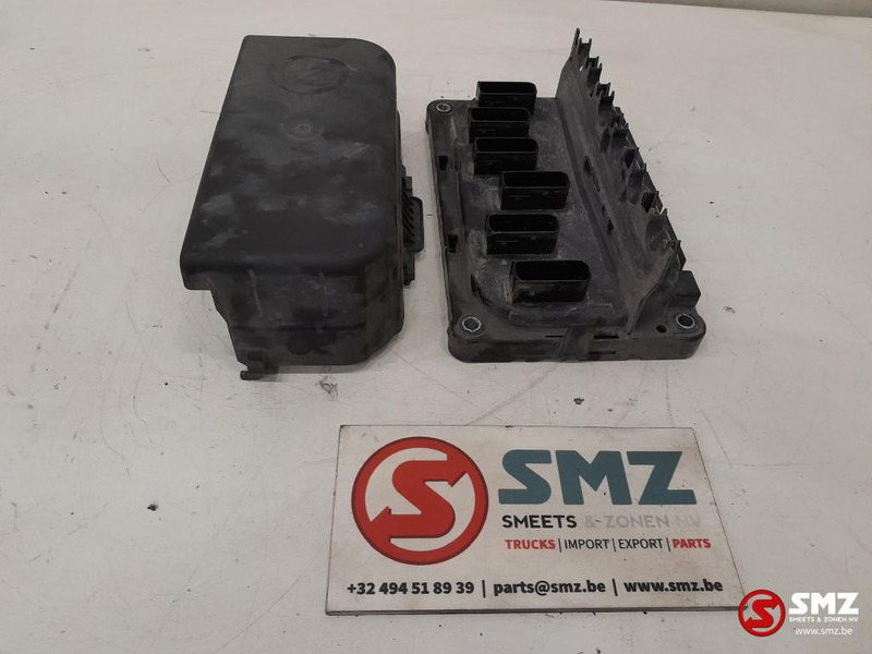 DAF Occ ECU lichtregeleenheid DAF - Ohjainyksikkö - Kuorma-auto: kuva DAF Occ ECU lichtregeleenheid DAF - Ohjainyksikkö - Kuorma-auto DAF Occ ECU lichtregeleenheid DAF - Ohjainyksikkö - Kuorma-auto: kuva DAF Occ ECU lichtregeleenheid DAF - Ohjainyksikkö - Kuorma-auto