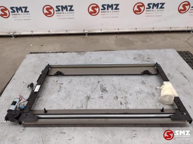 DAF Occ Webasto zonnescherm DAF XF - Ohjaamo ja sisustus - Kuorma-auto: kuva DAF Occ Webasto zonnescherm DAF XF - Ohjaamo ja sisustus - Kuorma-auto DAF Occ Webasto zonnescherm DAF XF - Ohjaamo ja sisustus - Kuorma-auto: kuva DAF Occ Webasto zonnescherm DAF XF - Ohjaamo ja sisustus - Kuorma-auto