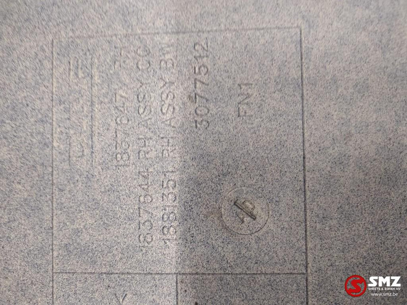 DAF Occ koplamphouder rechts DAF - Etulyhty - Kuorma-auto: kuva DAF Occ koplamphouder rechts DAF - Etulyhty - Kuorma-auto DAF Occ koplamphouder rechts DAF - Etulyhty - Kuorma-auto: kuva DAF Occ koplamphouder rechts DAF - Etulyhty - Kuorma-auto