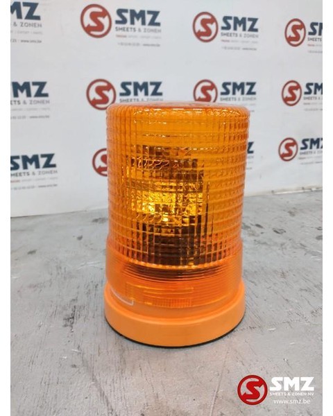 Diversen Occ zwaailamp Hella KL700 24V 70W - Valo/ Valaistus - Kuorma-auto: kuva Diversen Occ zwaailamp Hella KL700 24V 70W - Valo/ Valaistus - Kuorma-auto Diversen Occ zwaailamp Hella KL700 24V 70W - Valo/ Valaistus - Kuorma-auto: kuva Diversen Occ zwaailamp Hella KL700 24V 70W - Valo/ Valaistus - Kuorma-auto