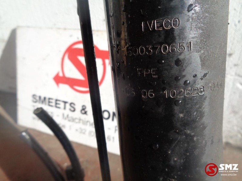 Iveco Occ cabine piston stralis / trakker - Ohjaamon ripustus - Kuorma-auto: kuva Iveco Occ cabine piston stralis / trakker - Ohjaamon ripustus - Kuorma-auto Iveco Occ cabine piston stralis / trakker - Ohjaamon ripustus - Kuorma-auto: kuva Iveco Occ cabine piston stralis / trakker - Ohjaamon ripustus - Kuorma-auto