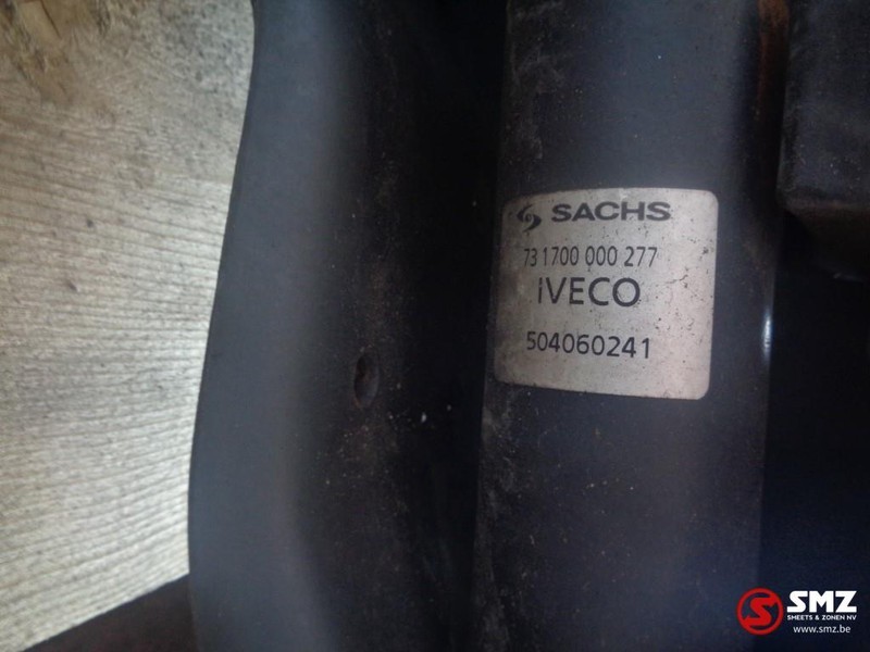 Iveco Occ cabineophanging stralis + schokdemper - Ohjaamon ripustus - Kuorma-auto: kuva Iveco Occ cabineophanging stralis + schokdemper - Ohjaamon ripustus - Kuorma-auto Iveco Occ cabineophanging stralis + schokdemper - Ohjaamon ripustus - Kuorma-auto: kuva Iveco Occ cabineophanging stralis + schokdemper - Ohjaamon ripustus - Kuorma-auto