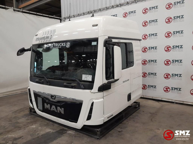 MAN Occ Cabine compleet MAN TGX EURO 6 - Ohjaamo ja sisustus - Kuorma-auto: kuva MAN Occ Cabine compleet MAN TGX EURO 6 - Ohjaamo ja sisustus - Kuorma-auto MAN Occ Cabine compleet MAN TGX EURO 6 - Ohjaamo ja sisustus - Kuorma-auto: kuva MAN Occ Cabine compleet MAN TGX EURO 6 - Ohjaamo ja sisustus - Kuorma-auto