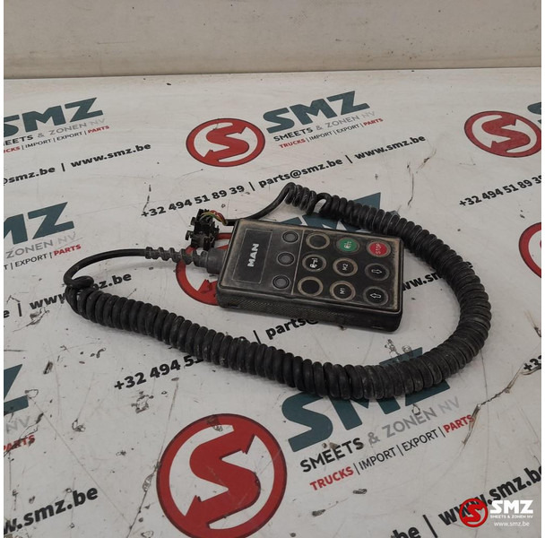 MAN Occ afstandsbediening luchtvering MAN - Sähköjärjestelmä - Kuorma-auto: kuva MAN Occ afstandsbediening luchtvering MAN - Sähköjärjestelmä - Kuorma-auto MAN Occ afstandsbediening luchtvering MAN - Sähköjärjestelmä - Kuorma-auto: kuva MAN Occ afstandsbediening luchtvering MAN - Sähköjärjestelmä - Kuorma-auto