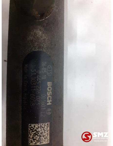 MAN Occ brandstofrail D2066 MAN - Polttoainejärjestelmä - Moottoripyörä: kuva MAN Occ brandstofrail D2066 MAN - Polttoainejärjestelmä - Moottoripyörä MAN Occ brandstofrail D2066 MAN - Polttoainejärjestelmä - Moottoripyörä: kuva MAN Occ brandstofrail D2066 MAN - Polttoainejärjestelmä - Moottoripyörä