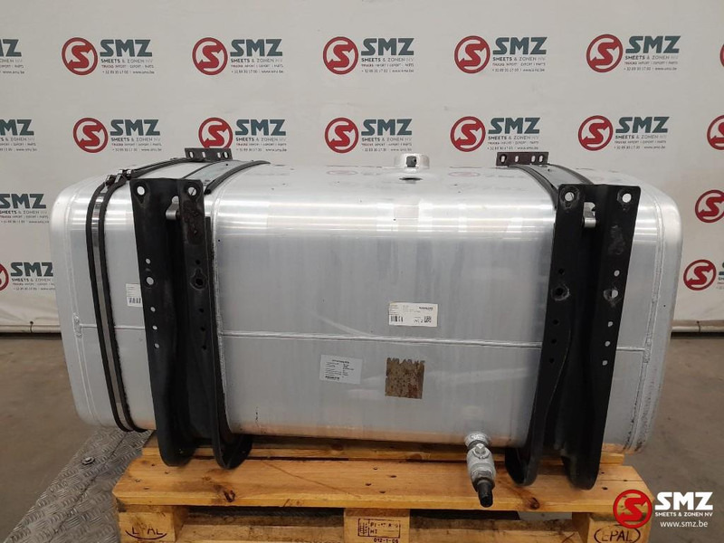 MAN Occ brandstoftank 500L MAN - Polttoainetankki - Kuorma-auto: kuva MAN Occ brandstoftank 500L MAN - Polttoainetankki - Kuorma-auto MAN Occ brandstoftank 500L MAN - Polttoainetankki - Kuorma-auto: kuva MAN Occ brandstoftank 500L MAN - Polttoainetankki - Kuorma-auto