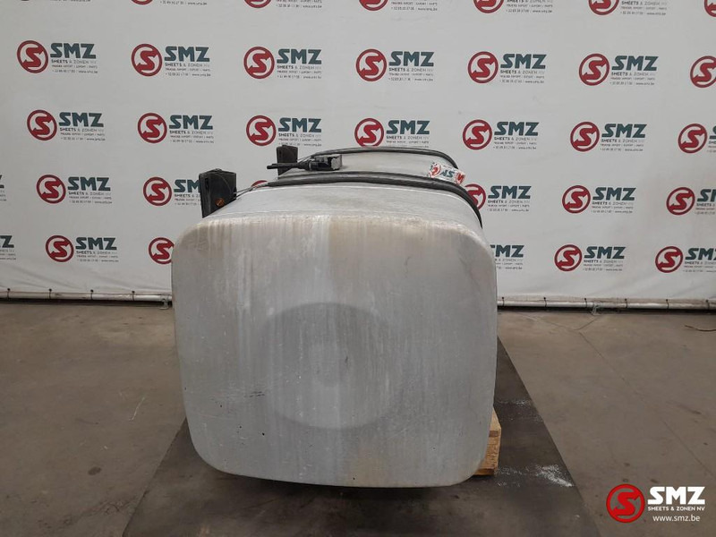 MAN Occ brandstoftank 600L + steunen MAN - Polttoainetankki - Kuorma-auto: kuva MAN Occ brandstoftank 600L + steunen MAN - Polttoainetankki - Kuorma-auto MAN Occ brandstoftank 600L + steunen MAN - Polttoainetankki - Kuorma-auto: kuva MAN Occ brandstoftank 600L + steunen MAN - Polttoainetankki - Kuorma-auto