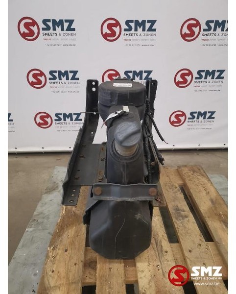 Mercedes-Benz Occ AdBlue tank 25L Mercedes Atego 1224L - AdBlue tankki - Kuorma-auto: kuva Mercedes-Benz Occ AdBlue tank 25L Mercedes Atego 1224L - AdBlue tankki - Kuorma-auto Mercedes-Benz Occ AdBlue tank 25L Mercedes Atego 1224L - AdBlue tankki - Kuorma-auto: kuva Mercedes-Benz Occ AdBlue tank 25L Mercedes Atego 1224L - AdBlue tankki - Kuorma-auto