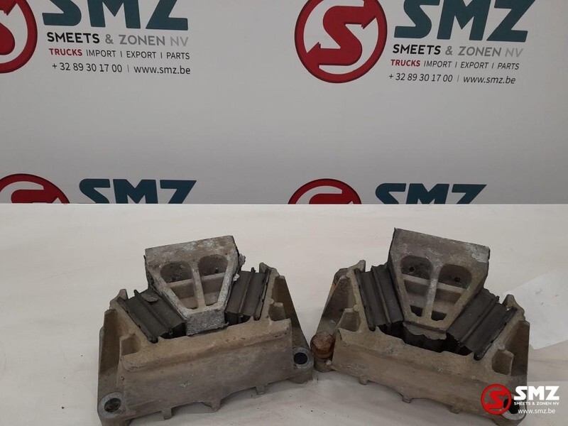 Mercedes-Benz Occ set motorsteunen Mercedes Actros 1831 A9412415 - Moottorin kiinnike - Kuorma-auto: kuva Mercedes-Benz Occ set motorsteunen Mercedes Actros 1831 A9412415 - Moottorin kiinnike - Kuorma-auto Mercedes-Benz Occ set motorsteunen Mercedes Actros 1831 A9412415 - Moottorin kiinnike - Kuorma-auto: kuva Mercedes-Benz Occ set motorsteunen Mercedes Actros 1831 A9412415 - Moottorin kiinnike - Kuorma-auto