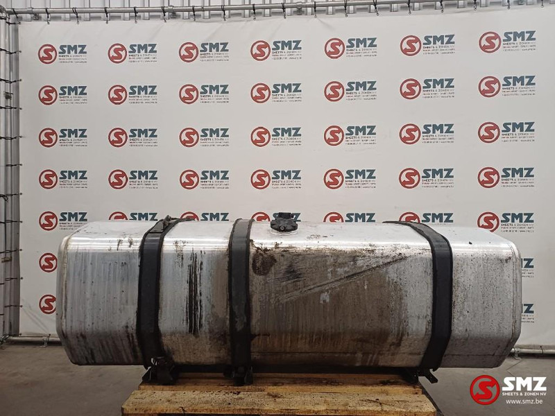 Renault Occ brandstoftank 735L Renault - Polttoainetankki - Kuorma-auto: kuva Renault Occ brandstoftank 735L Renault - Polttoainetankki - Kuorma-auto Renault Occ brandstoftank 735L Renault - Polttoainetankki - Kuorma-auto: kuva Renault Occ brandstoftank 735L Renault - Polttoainetankki - Kuorma-auto