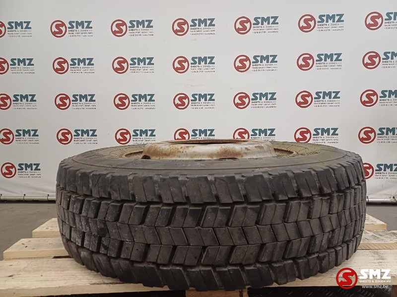 Uniroyal Occ vrachtwagenband Uniroyal 275/70R22.5 148/145L - Rengas - Kuorma-auto: kuva Uniroyal Occ vrachtwagenband Uniroyal 275/70R22.5 148/145L - Rengas - Kuorma-auto Uniroyal Occ vrachtwagenband Uniroyal 275/70R22.5 148/145L - Rengas - Kuorma-auto: kuva Uniroyal Occ vrachtwagenband Uniroyal 275/70R22.5 148/145L - Rengas - Kuorma-auto