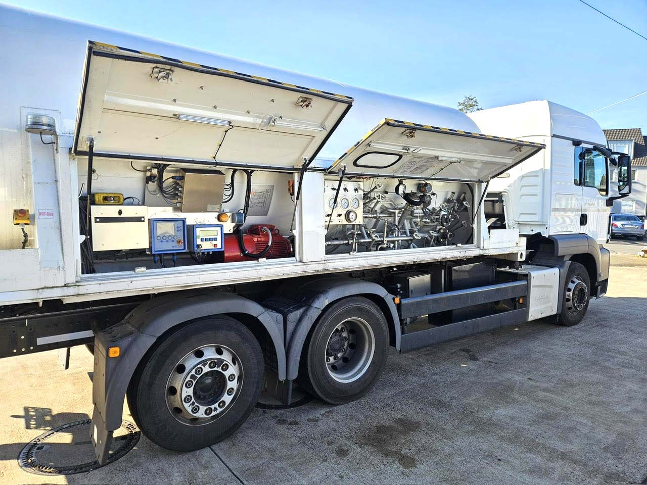 MAN Tank gas truck cryogenic used for oxygen, nitrogen, argon, LIN, LOX, LAR - Säiliöauto: kuva MAN Tank gas truck cryogenic used for oxygen, nitrogen, argon, LIN, LOX, LAR - Säiliöauto MAN Tank gas truck cryogenic used for oxygen, nitrogen, argon, LIN, LOX, LAR - Säiliöauto: kuva MAN Tank gas truck cryogenic used for oxygen, nitrogen, argon, LIN, LOX, LAR - Säiliöauto