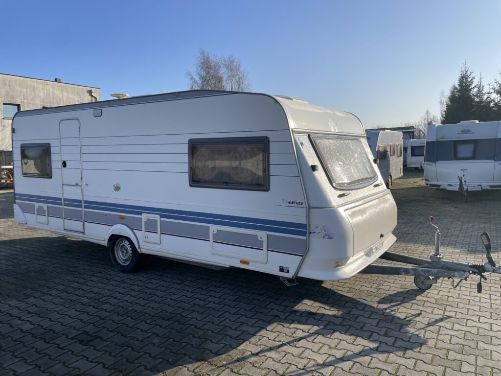 Hobby 560 UL Prestige 1998 - Asuntovaunu: kuva Hobby 560 UL Prestige 1998 - Asuntovaunu Hobby 560 UL Prestige 1998 - Asuntovaunu: kuva Hobby 560 UL Prestige 1998 - Asuntovaunu