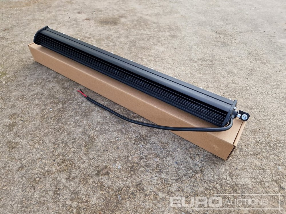 20" 180W Combo Beam LED Light Bar, Mounting Brackets, IP68 Waterproof - Korjaamolaitteet: kuva 20" 180W Combo Beam LED Light Bar, Mounting Brackets, IP68 Waterproof - Korjaamolaitteet 20" 180W Combo Beam LED Light Bar, Mounting Brackets, IP68 Waterproof - Korjaamolaitteet: kuva 20" 180W Combo Beam LED Light Bar, Mounting Brackets, IP68 Waterproof - Korjaamolaitteet