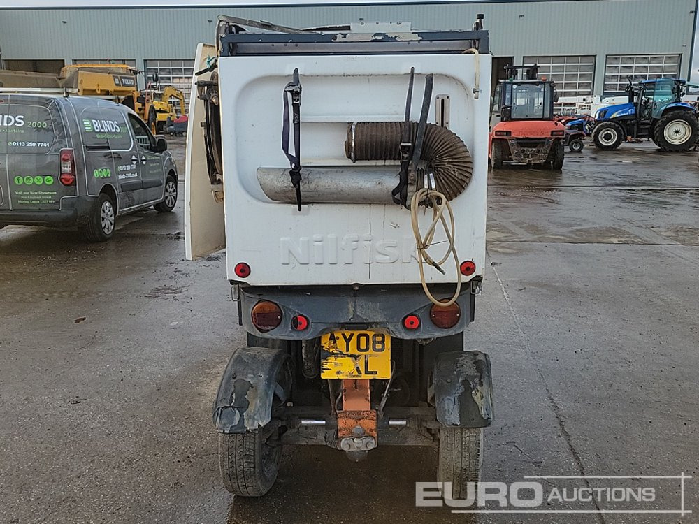 2008 Nilfisk RS501 - Lakaisuauto: kuva 2008 Nilfisk RS501 - Lakaisuauto 2008 Nilfisk RS501 - Lakaisuauto: kuva 2008 Nilfisk RS501 - Lakaisuauto