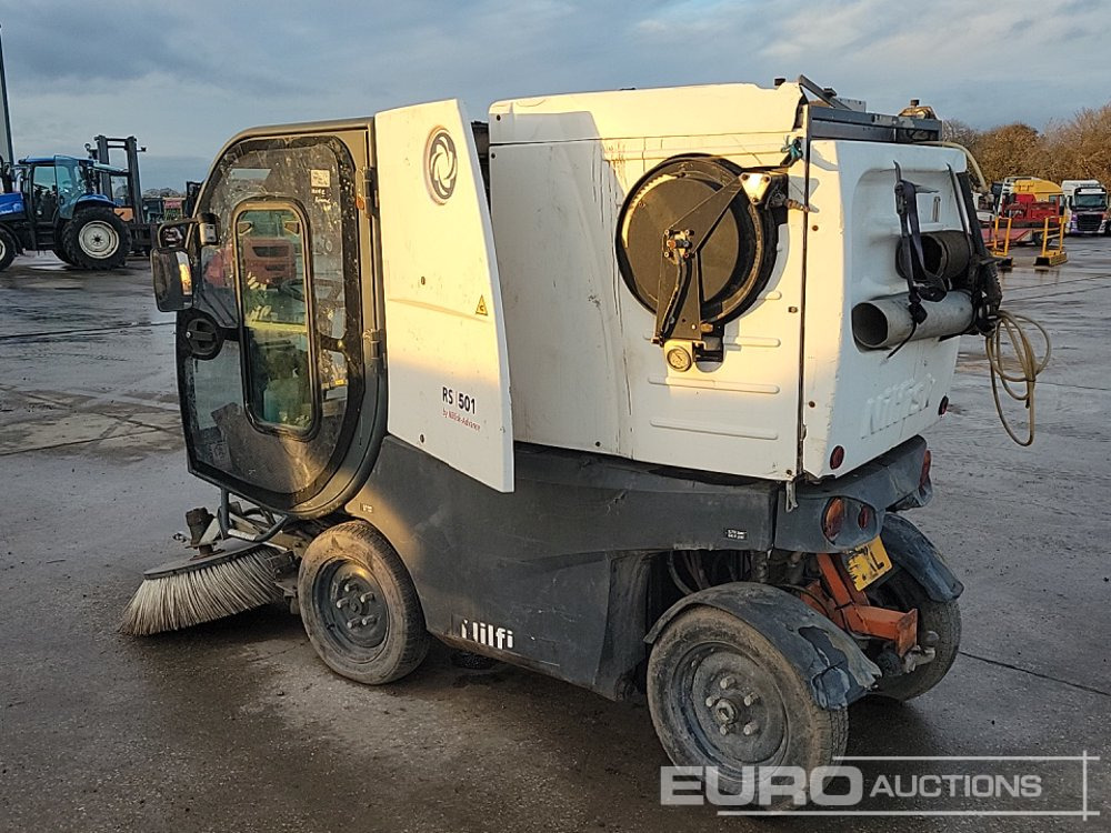 2008 Nilfisk RS501 - Lakaisuauto: kuva 2008 Nilfisk RS501 - Lakaisuauto 2008 Nilfisk RS501 - Lakaisuauto: kuva 2008 Nilfisk RS501 - Lakaisuauto