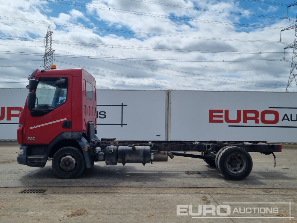 2009 DAF LF45.140 - Kuorma-auto alusta: kuva 2009 DAF LF45.140 - Kuorma-auto alusta 2009 DAF LF45.140 - Kuorma-auto alusta: kuva 2009 DAF LF45.140 - Kuorma-auto alusta