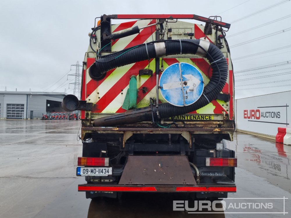 2009 Mercedes Atego 1318 - Lakaisuauto: kuva 2009 Mercedes Atego 1318 - Lakaisuauto 2009 Mercedes Atego 1318 - Lakaisuauto: kuva 2009 Mercedes Atego 1318 - Lakaisuauto