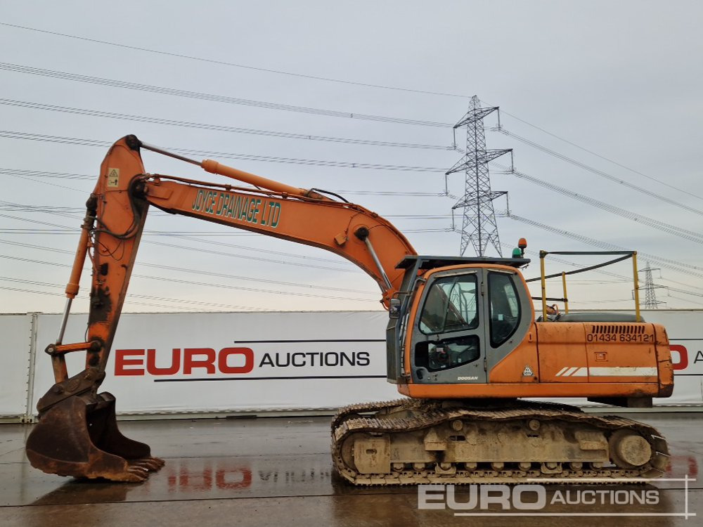 2010 Doosan DX225LC - Telakaivukone: kuva 2010 Doosan DX225LC - Telakaivukone 2010 Doosan DX225LC - Telakaivukone: kuva 2010 Doosan DX225LC - Telakaivukone