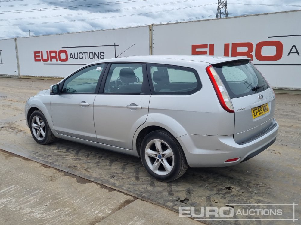 2010 Ford Focus Zetec - Henkilöauto: kuva 2010 Ford Focus Zetec - Henkilöauto 2010 Ford Focus Zetec - Henkilöauto: kuva 2010 Ford Focus Zetec - Henkilöauto