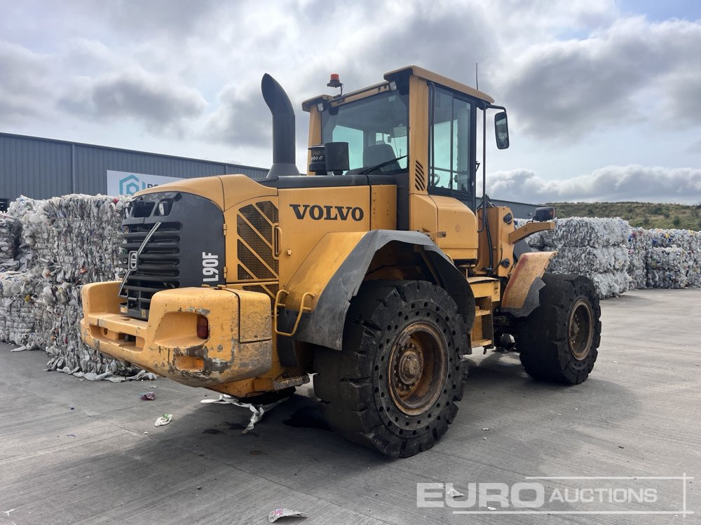 2010 Volvo L90F - Pyöräkuormaaja: kuva 2010 Volvo L90F - Pyöräkuormaaja 2010 Volvo L90F - Pyöräkuormaaja: kuva 2010 Volvo L90F - Pyöräkuormaaja