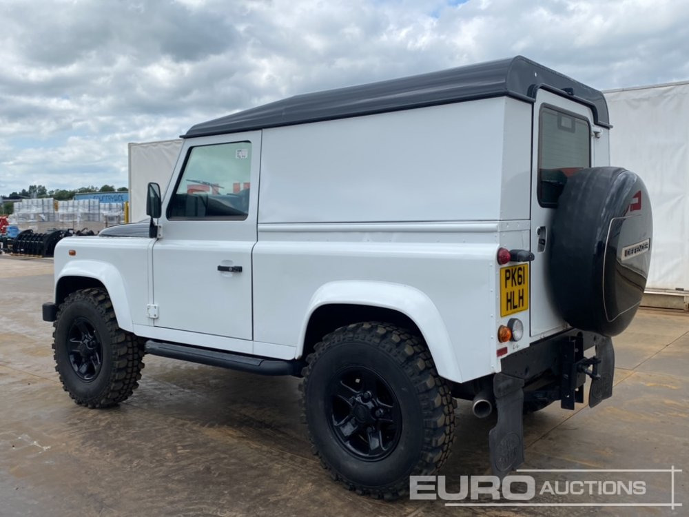 2011 Land Rover Defender 90 - Maasturi/ Katumaasturi: kuva 2011 Land Rover Defender 90 - Maasturi/ Katumaasturi 2011 Land Rover Defender 90 - Maasturi/ Katumaasturi: kuva 2011 Land Rover Defender 90 - Maasturi/ Katumaasturi