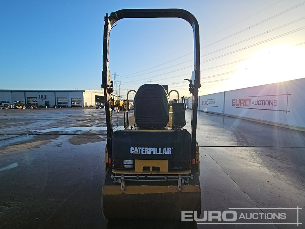 2012 CAT CB24 - Jyrä: kuva 2012 CAT CB24 - Jyrä 2012 CAT CB24 - Jyrä: kuva 2012 CAT CB24 - Jyrä