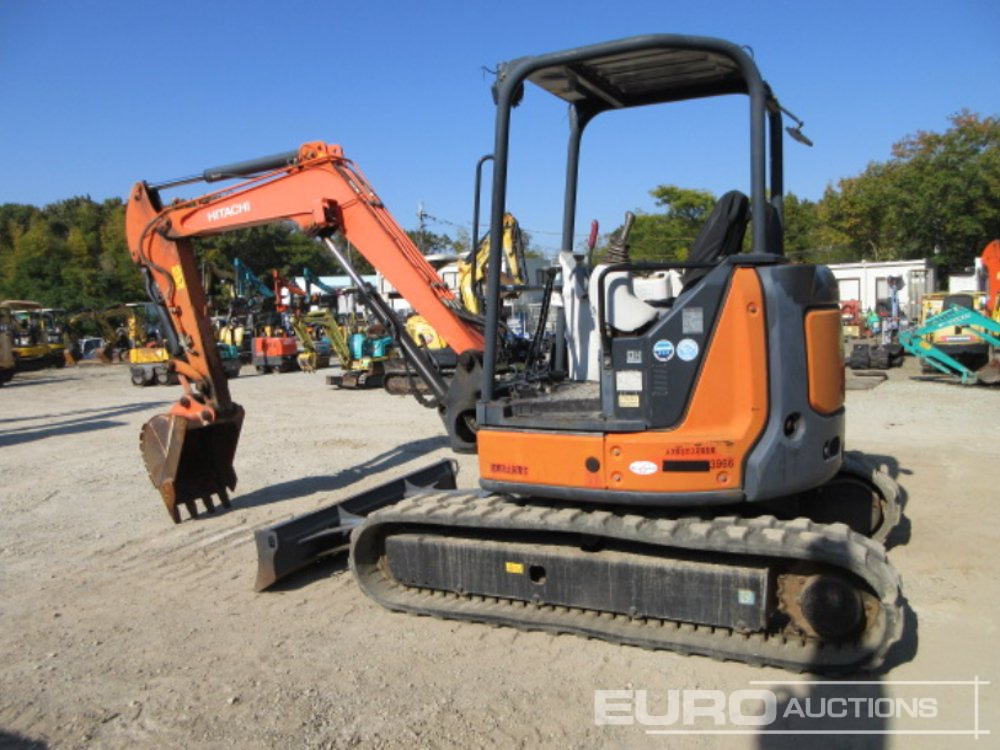 2013 Hitachi ZX40U-5A Rubber Tracks, Blade, Offset, Piped - Minikuormaaja: kuva 2013 Hitachi ZX40U-5A Rubber Tracks, Blade, Offset, Piped - Minikuormaaja 2013 Hitachi ZX40U-5A Rubber Tracks, Blade, Offset, Piped - Minikuormaaja: kuva 2013 Hitachi ZX40U-5A Rubber Tracks, Blade, Offset, Piped - Minikuormaaja