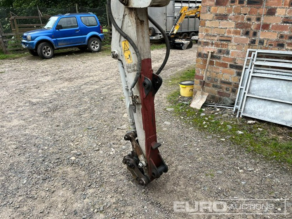 2013 Takeuchi TB228 - Minikuormaaja: kuva 2013 Takeuchi TB228 - Minikuormaaja 2013 Takeuchi TB228 - Minikuormaaja: kuva 2013 Takeuchi TB228 - Minikuormaaja