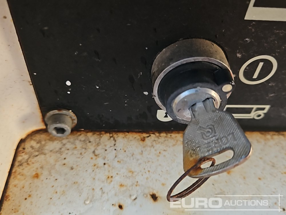 Henkilönostin 2014 Haulotte Compact 12: kuva Henkilönostin 2014 Haulotte Compact 12