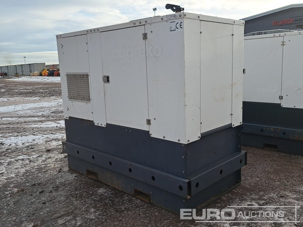 2015 Aggreko Bruno GX37JD 30KvA Diesel Generator, John Deere Engine (Spares) - Sähkögeneraattori: kuva 2015 Aggreko Bruno GX37JD 30KvA Diesel Generator, John Deere Engine (Spares) - Sähkögeneraattori 2015 Aggreko Bruno GX37JD 30KvA Diesel Generator, John Deere Engine (Spares) - Sähkögeneraattori: kuva 2015 Aggreko Bruno GX37JD 30KvA Diesel Generator, John Deere Engine (Spares) - Sähkögeneraattori