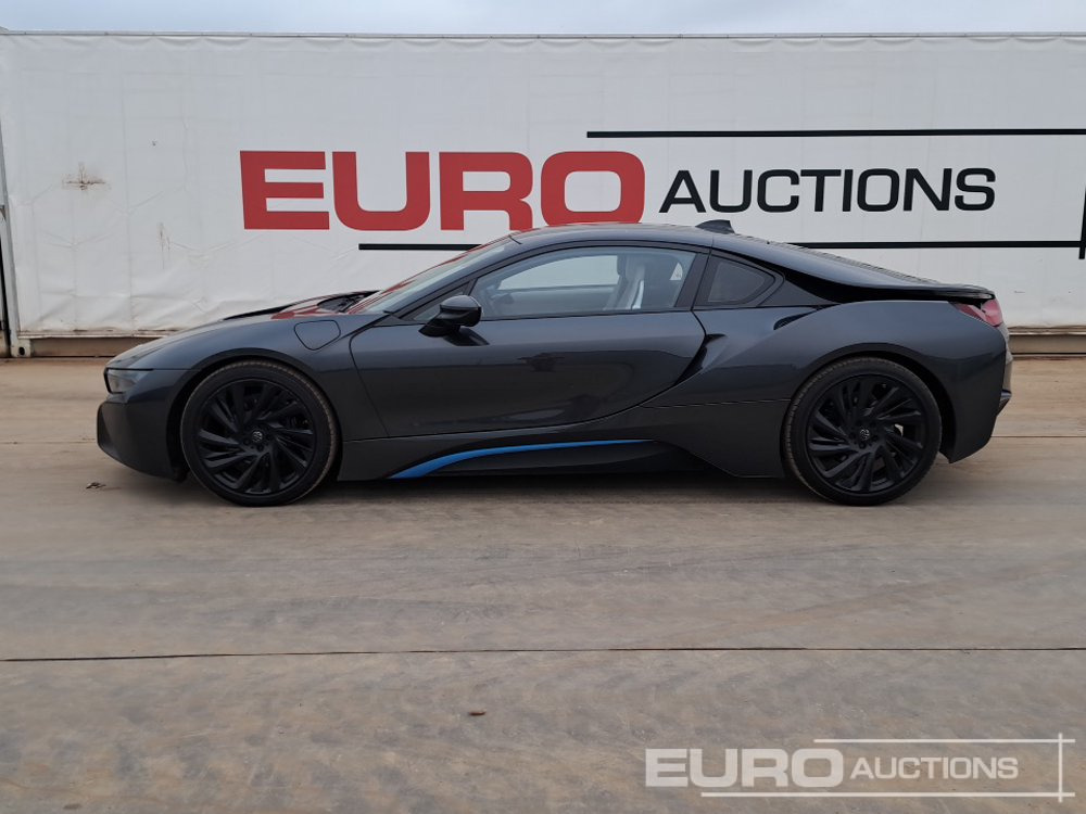 2015 BMW I8 - Henkilöauto: kuva 2015 BMW I8 - Henkilöauto 2015 BMW I8 - Henkilöauto: kuva 2015 BMW I8 - Henkilöauto