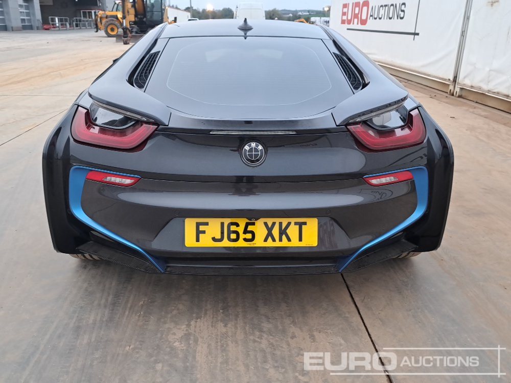 2015 BMW I8 - Henkilöauto: kuva 2015 BMW I8 - Henkilöauto 2015 BMW I8 - Henkilöauto: kuva 2015 BMW I8 - Henkilöauto