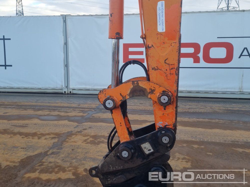 Minikuormaaja 2017 Doosan DX62R-3: kuva Minikuormaaja 2017 Doosan DX62R-3 Minikuormaaja 2017 Doosan DX62R-3: kuva Minikuormaaja 2017 Doosan DX62R-3
