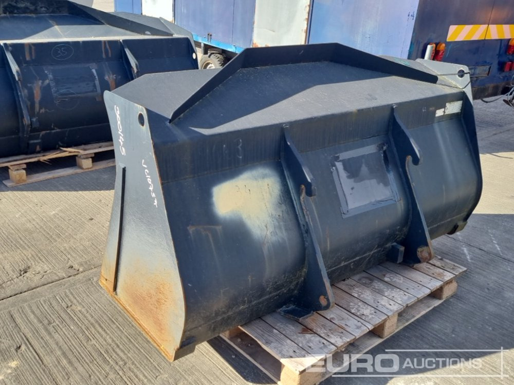 2018 JCB 74" Loading Bucket to suit Wheeled Loader - Kauha: kuva 2018 JCB 74" Loading Bucket to suit Wheeled Loader - Kauha 2018 JCB 74" Loading Bucket to suit Wheeled Loader - Kauha: kuva 2018 JCB 74" Loading Bucket to suit Wheeled Loader - Kauha