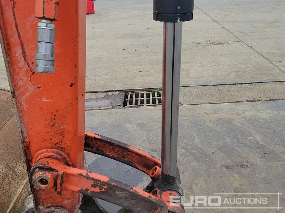 Minikuormaaja 2018 Kubota U36-4: kuva Minikuormaaja 2018 Kubota U36-4