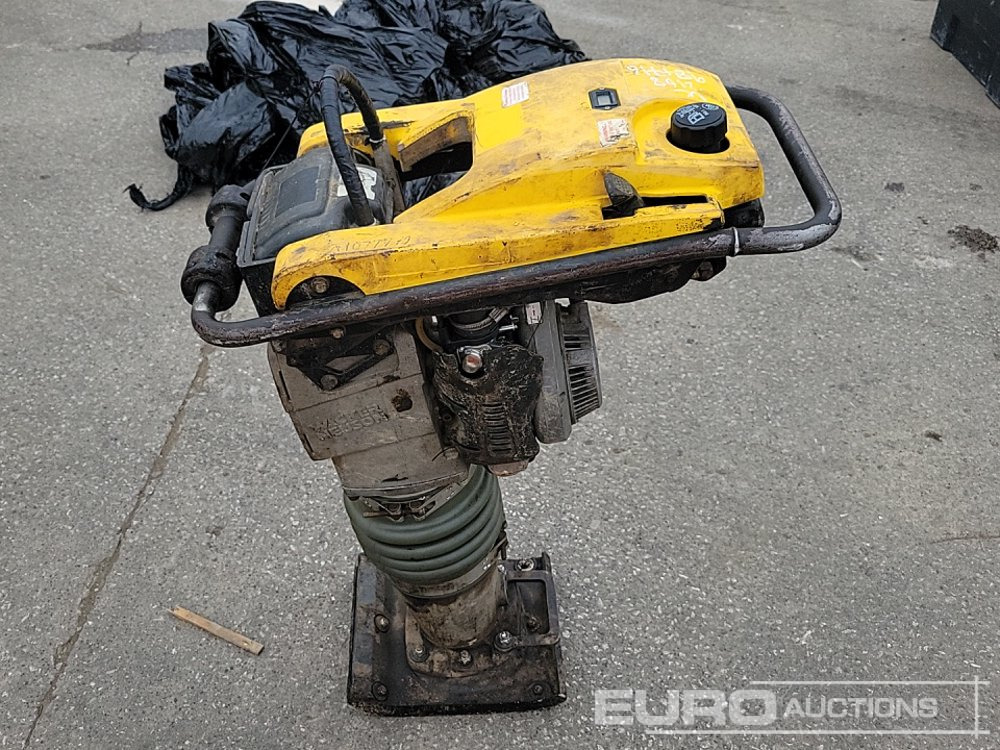 2018 Wacker Neuson BS60-2 - Asfaltinlaskija: kuva 2018 Wacker Neuson BS60-2 - Asfaltinlaskija 2018 Wacker Neuson BS60-2 - Asfaltinlaskija: kuva 2018 Wacker Neuson BS60-2 - Asfaltinlaskija