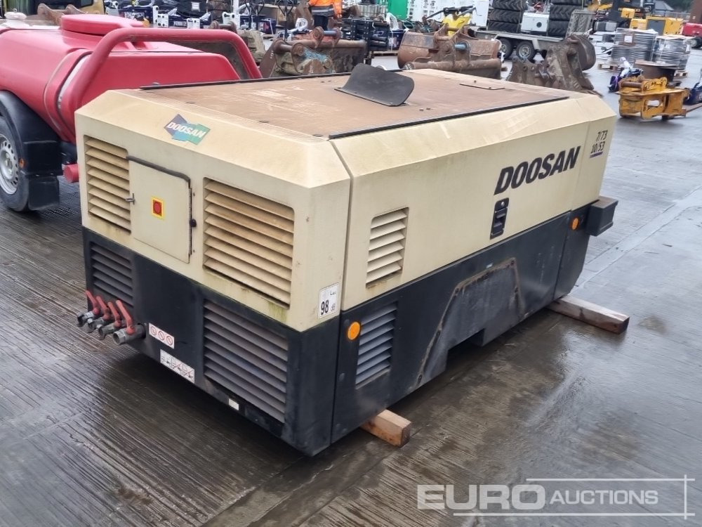 2019 Doosan 7/73-10/53 250CFM - Ilmakompressori: kuva 2019 Doosan 7/73-10/53 250CFM - Ilmakompressori 2019 Doosan 7/73-10/53 250CFM - Ilmakompressori: kuva 2019 Doosan 7/73-10/53 250CFM - Ilmakompressori