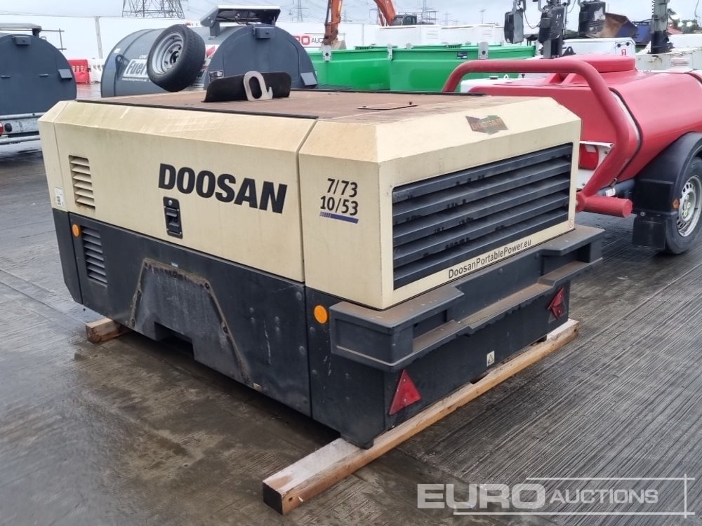 2019 Doosan 7/73-10/53 250CFM - Ilmakompressori: kuva 2019 Doosan 7/73-10/53 250CFM - Ilmakompressori 2019 Doosan 7/73-10/53 250CFM - Ilmakompressori: kuva 2019 Doosan 7/73-10/53 250CFM - Ilmakompressori