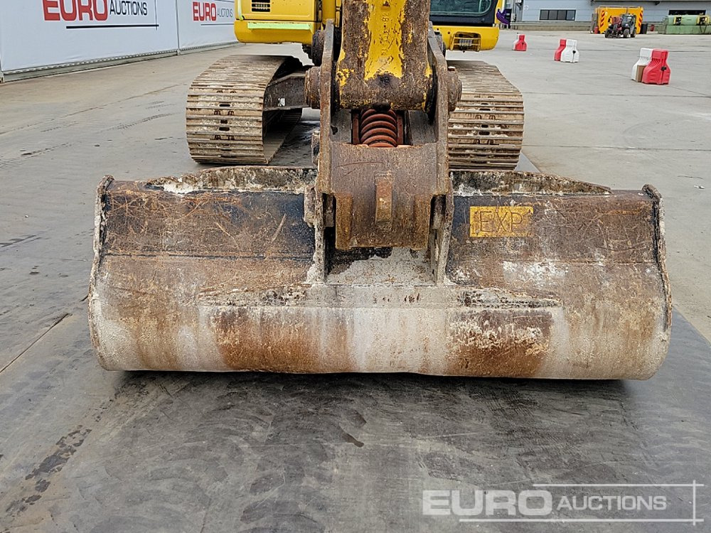 Telakaivukone 2019 Komatsu HB215LC-3: kuva Telakaivukone 2019 Komatsu HB215LC-3