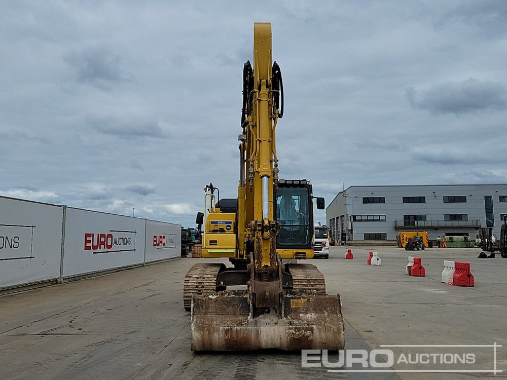 Telakaivukone 2019 Komatsu HB215LC-3: kuva Telakaivukone 2019 Komatsu HB215LC-3