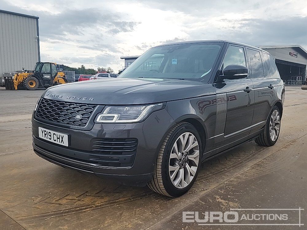 2019 Land Rover Range Rover Vogue - Maasturi/ Katumaasturi: kuva 2019 Land Rover Range Rover Vogue - Maasturi/ Katumaasturi 2019 Land Rover Range Rover Vogue - Maasturi/ Katumaasturi: kuva 2019 Land Rover Range Rover Vogue - Maasturi/ Katumaasturi