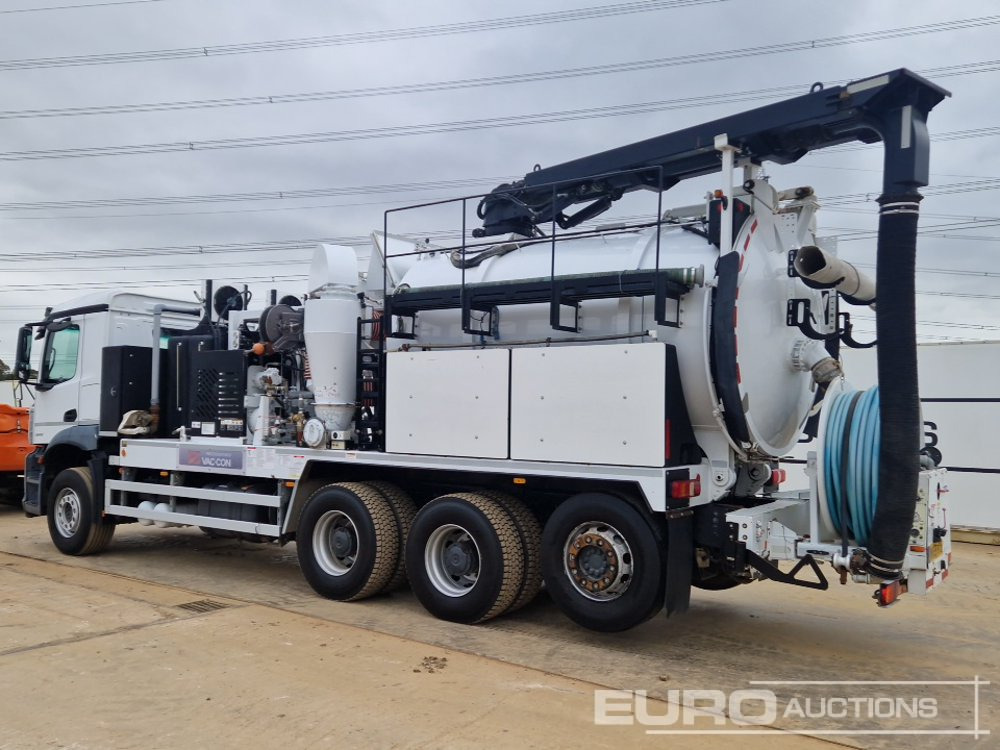 2019 Mercedes Arocs 3243 - Säiliöauto: kuva 2019 Mercedes Arocs 3243 - Säiliöauto 2019 Mercedes Arocs 3243 - Säiliöauto: kuva 2019 Mercedes Arocs 3243 - Säiliöauto