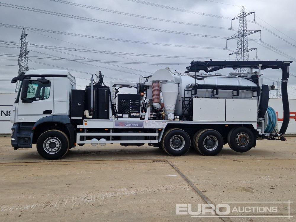 2019 Mercedes Arocs 3243 - Säiliöauto: kuva 2019 Mercedes Arocs 3243 - Säiliöauto 2019 Mercedes Arocs 3243 - Säiliöauto: kuva 2019 Mercedes Arocs 3243 - Säiliöauto