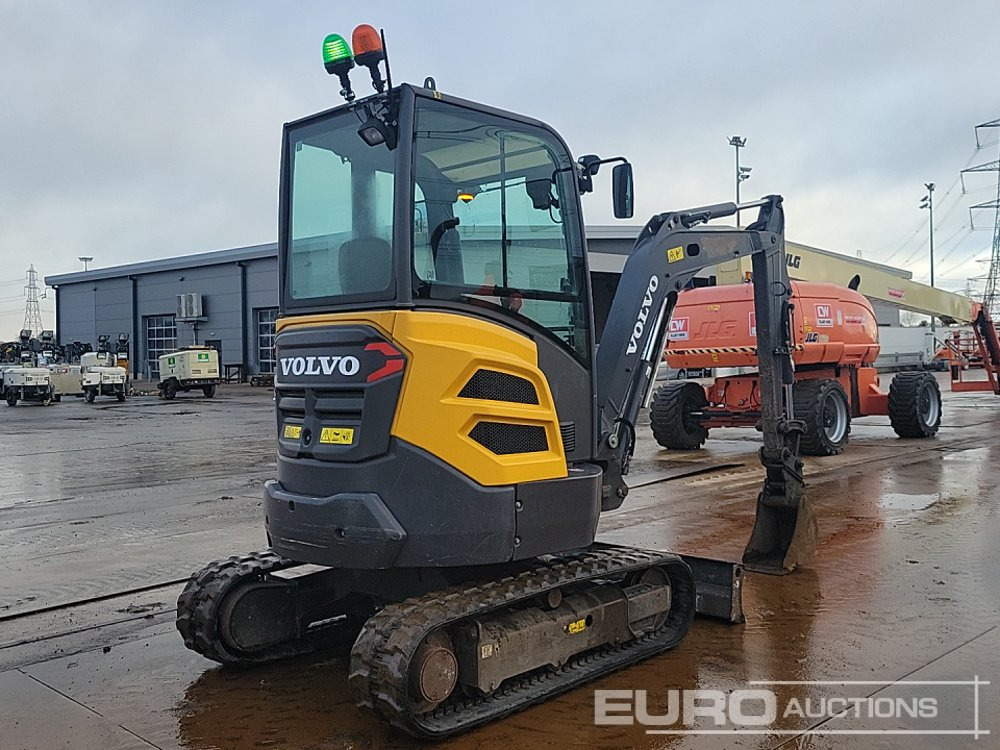 2019 Volvo ECR25D - Minikuormaaja: kuva 2019 Volvo ECR25D - Minikuormaaja 2019 Volvo ECR25D - Minikuormaaja: kuva 2019 Volvo ECR25D - Minikuormaaja