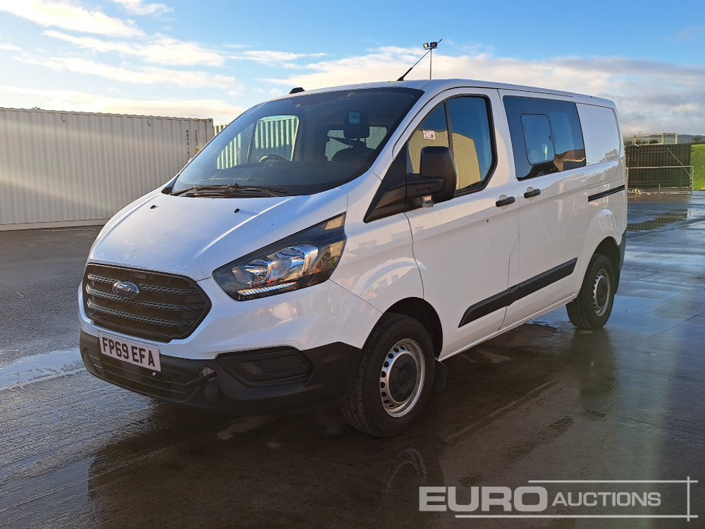 2020 Ford Transit Custom 300 - Jatko-ohjaamo kevyt kuorma-auto: kuva 2020 Ford Transit Custom 300 - Jatko-ohjaamo kevyt kuorma-auto 2020 Ford Transit Custom 300 - Jatko-ohjaamo kevyt kuorma-auto: kuva 2020 Ford Transit Custom 300 - Jatko-ohjaamo kevyt kuorma-auto