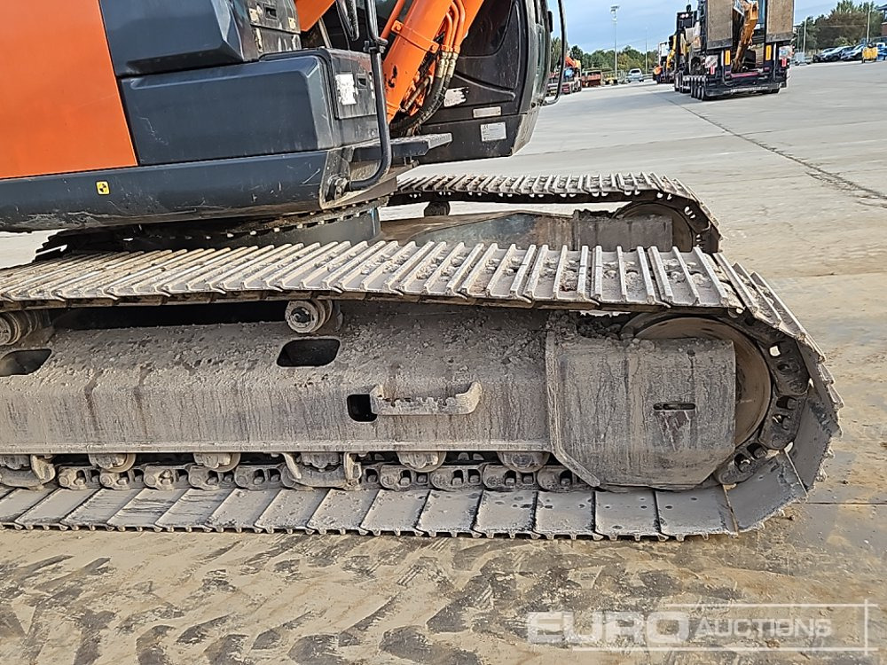 Telakaivukone 2020 Hitachi ZX210LC-6: kuva Telakaivukone 2020 Hitachi ZX210LC-6 Telakaivukone 2020 Hitachi ZX210LC-6: kuva Telakaivukone 2020 Hitachi ZX210LC-6