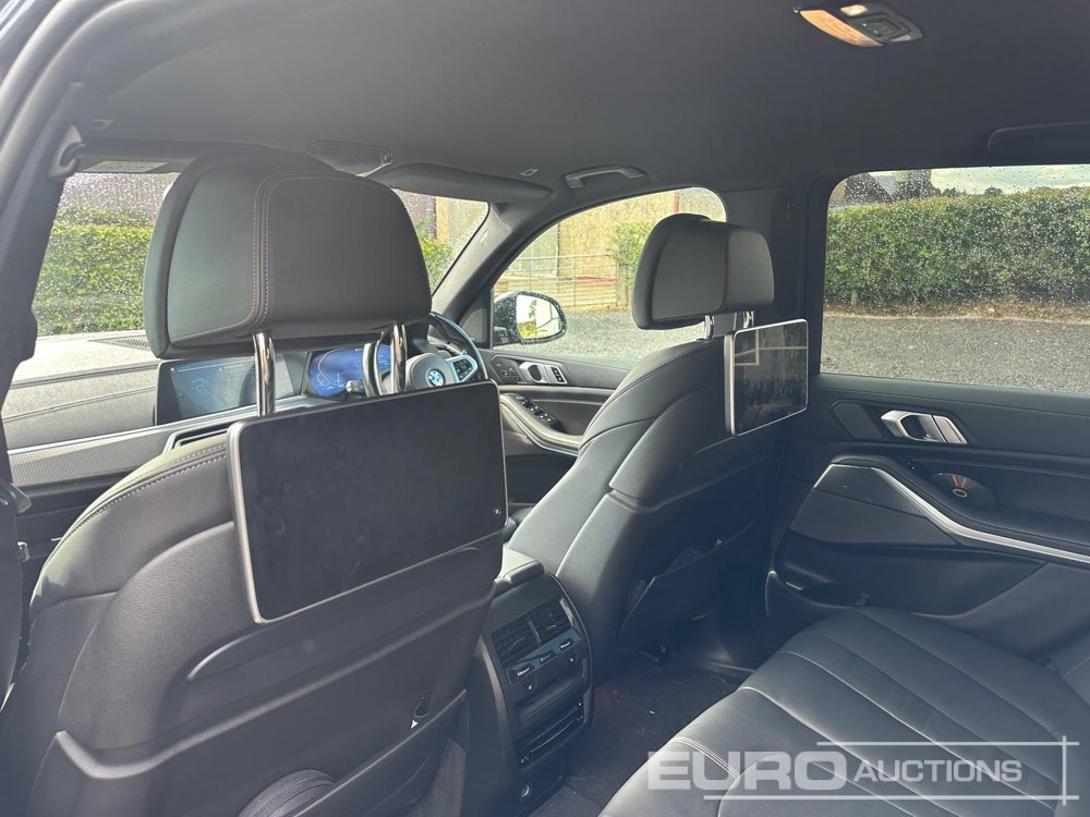 2021 BMW X5 45E M-Sport - Maasturi/ Katumaasturi: kuva 2021 BMW X5 45E M-Sport - Maasturi/ Katumaasturi 2021 BMW X5 45E M-Sport - Maasturi/ Katumaasturi: kuva 2021 BMW X5 45E M-Sport - Maasturi/ Katumaasturi